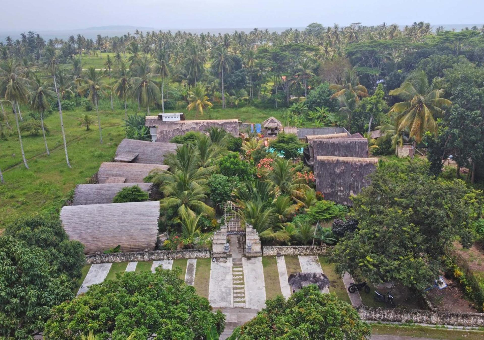 Lagoona Beach Bungalows - Eco Stay Pangandaran Buitenkant foto